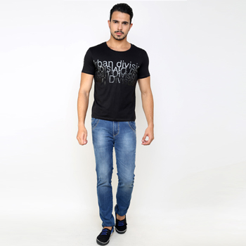 560black